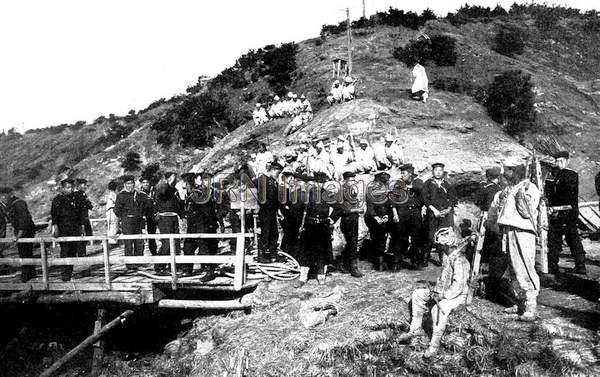 Imperial Japanese Navy sailors and Korean coolies