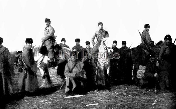 Imperial Russian Army mounted cavalrymen