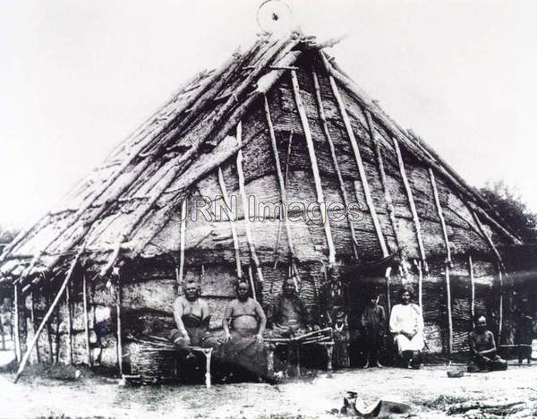 Sauk Native American lodging