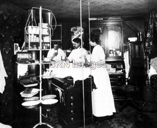 1901 doctor, nurse and anesthetist