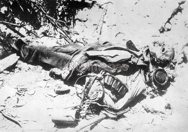 Dead French soldier 1916