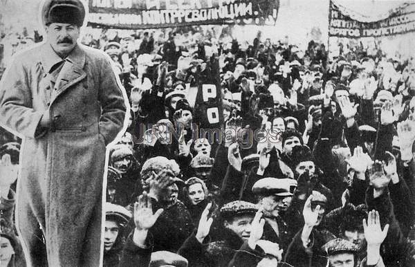 Marching Bolsheviks in Moscow 1933