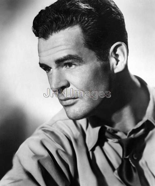 Robert Ryan