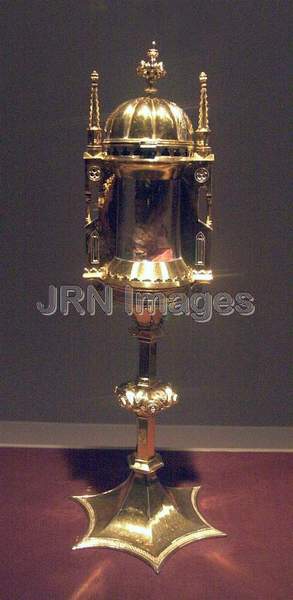 Circular Monstrance with Dome