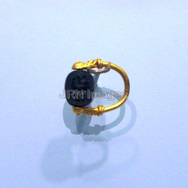 Finger Ring with Intaglio Scarab