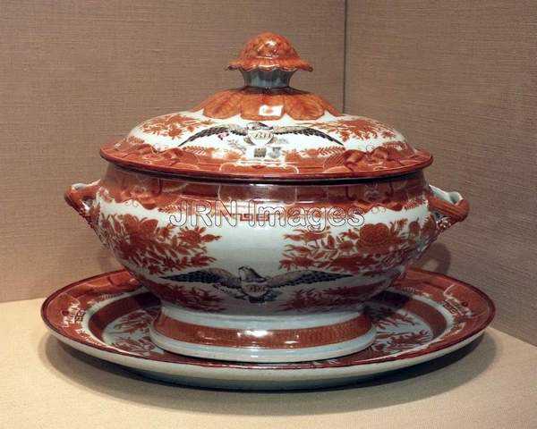 Covered Tureen and Platter