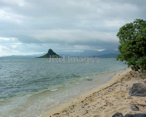 Mokoli'i Island (Chinaman's Hat); Ka'a'awa