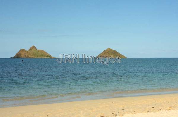 Mokulua Islands, Lanikai Beach