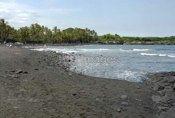 Punalu'u Beach (Black Sand Beach)