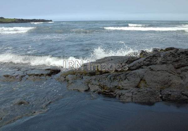 Punalu'u Beach (Black Sand Beach)