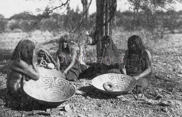 Maricopa women working