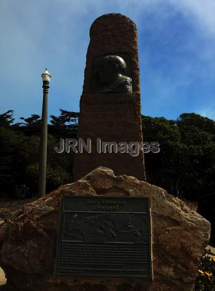 Roald Amundsen Monument