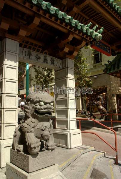 Dragon Gate (Chinatown Gate)