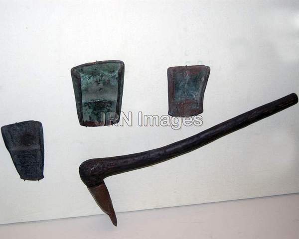 Indian Tools and Weapons of Early Northern Hunters