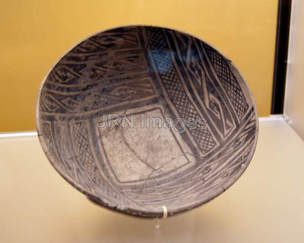 Ceramic bowl