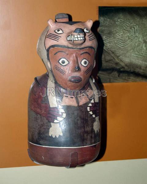 Ceramic vessel of Naza shaman