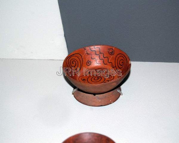 Ceramic spinning bowl