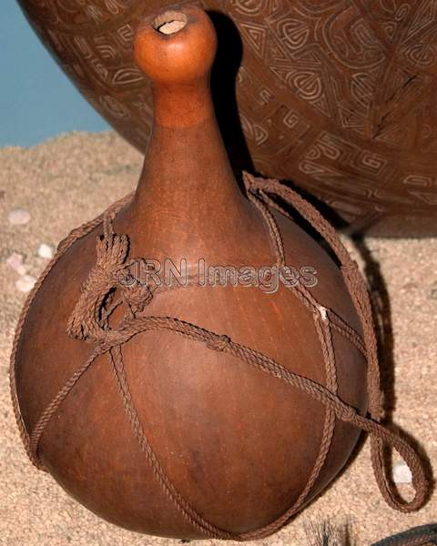 Gourd water container