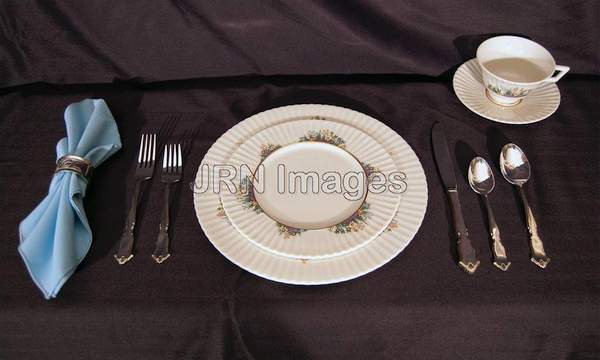 Table place setting