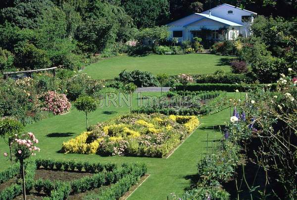 Knot garden