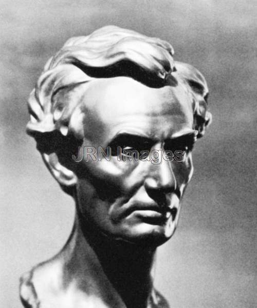 Short bust of Lincoln