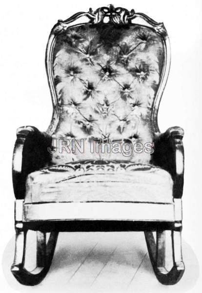 Chair Lincoln sat in when shot