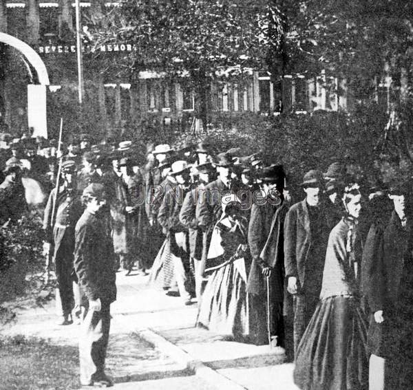 Crowds in Line to Pay Their Last Respects